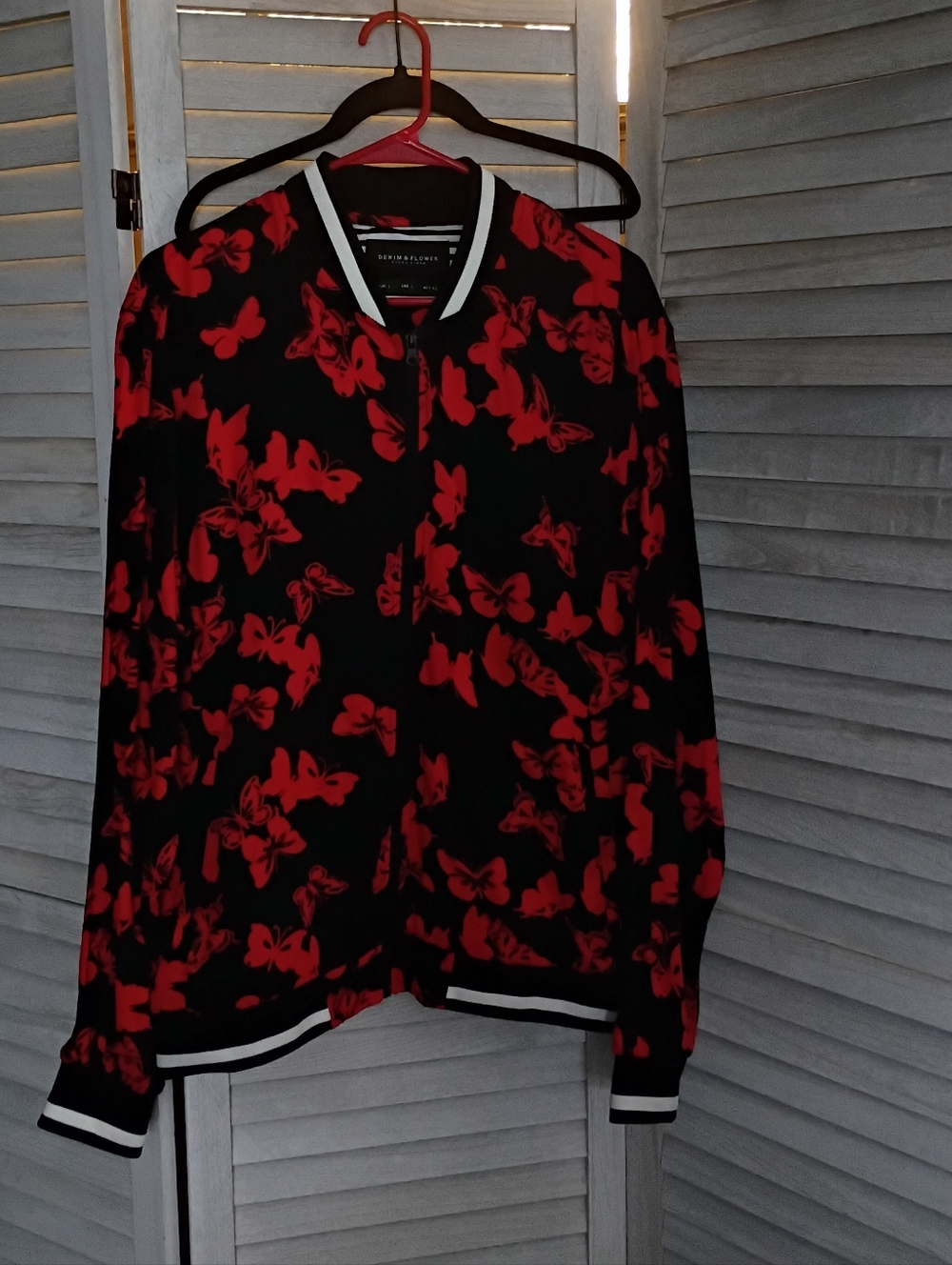 Ricky Singh Size Large Men's Black Bomber Jacket with Red Butterfly Print